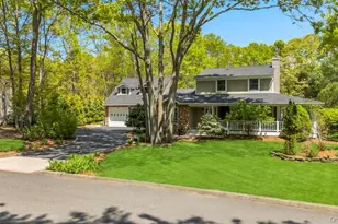 5 Barbara Anne St, Manorville, NY 11949 - Photo 3