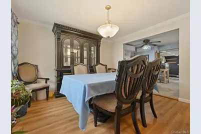 955 Bruce Drive, Wantagh, NY 11793 - Photo 3