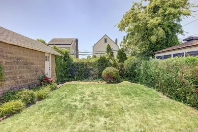 226-08 129th Avenue, Springfield Gardens, NY 11413 - Photo 33