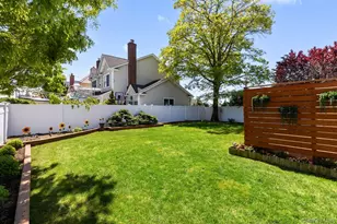 102 Garfield Pl, Massapequa, NY 11758 - Photo 25