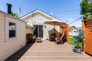 102 Garfield Pl, Massapequa, NY 11758 - Photo 21