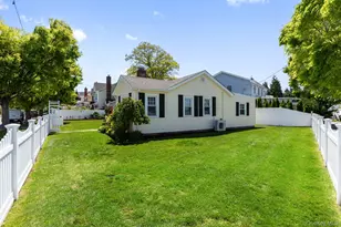 102 Garfield Pl, Massapequa, NY 11758 - Photo 3
