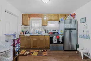 4733 Carpenter Ave, Bronx, NY 10470 - Photo 15