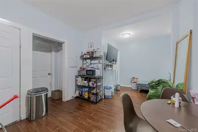 4733 Carpenter Avenue, Bronx, NY 10470 - Photo 9