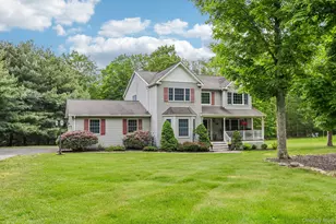 33 Sutherland Dr, Highland Mills, NY 10930 - Photo 3