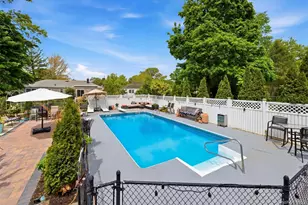 12 Browning Dr, Greenlawn, NY 11740 - Photo 25