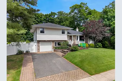 6 Holly Lane, Jericho, NY 11753 - Photo 1