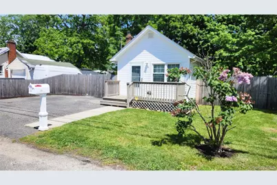 95 Pleasure Avenue, Ronkonkoma, NY 11779 - Photo 1