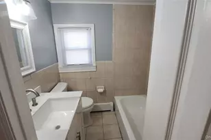 95 Pleasure Ave, Ronkonkoma, NY 11779 - Photo 19