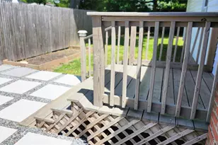 95 Pleasure Ave, Ronkonkoma, NY 11779 - Photo 11