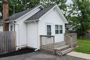 95 Pleasure Ave, Ronkonkoma, NY 11779 - Photo 27