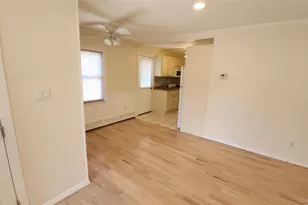 95 Pleasure Ave, Ronkonkoma, NY 11779 - Photo 13