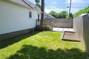95 Pleasure Ave, Ronkonkoma, NY 11779 - Photo 9