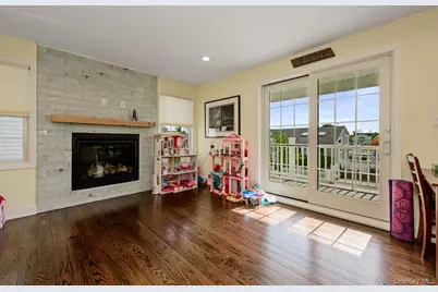 75 Curley Street, Long Beach, NY 11561 - Photo 9