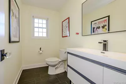 75 Curley Street, Long Beach, NY 11561 - Photo 27