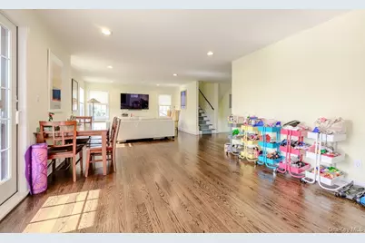 75 Curley Street, Long Beach, NY 11561 - Photo 7