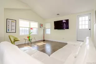 75 Curley St, Long Beach, NY 11561 - Photo 5