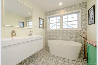 75 Curley Street, Long Beach, NY 11561 - Photo 21