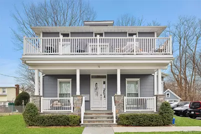 15 Summit Place #1E, Glen Cove, NY 11542 - Photo 1