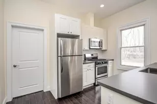 15 Summit Pl, Glen Cove, NY 11542 - Photo 7