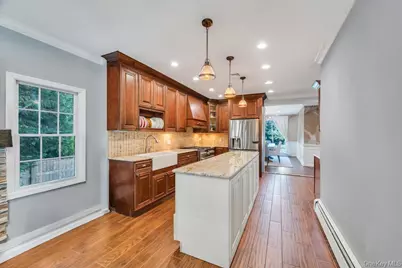 357 Wynsum Avenue, Merrick, NY 11566 - Photo 19
