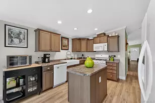 10 Orlando Dr, Poughkeepsie, NY 12603 - Photo 17