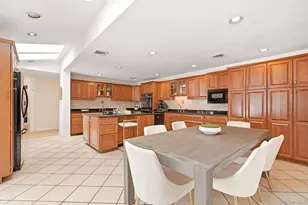 39 Lambert Ln, New Rochelle, NY 10804 - Photo 9