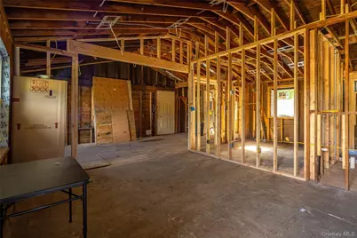 547 Taylor Avenue, Patchogue, NY 11772 - Photo 5