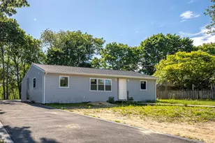547 Taylor Ave, Patchogue, NY 11772 - Photo 3
