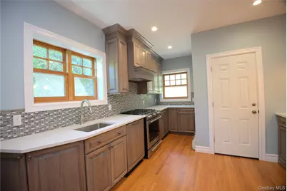 6956 Exeter Street, Forest Hills, NY 11375 - Photo 7