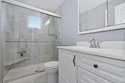 13 Grove Lane, Levittown, NY 11756 - Photo 23