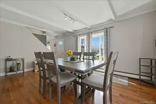 13 Grove Ln, Levittown, NY 11756 - Photo 5