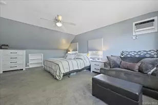 13 Grove Ln, Levittown, NY 11756 - Photo 21