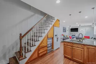 119 N 1st Ave, Bay Shore, NY 11706 - Photo 17