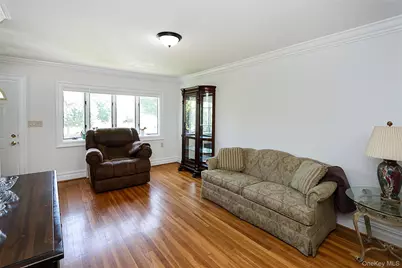251 McKinley Parkway, Mineola, NY 11501 - Photo 5