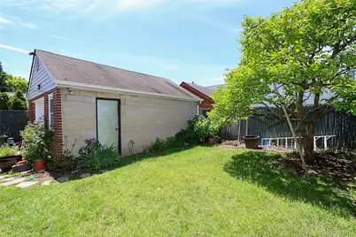 251 McKinley Parkway, Mineola, NY 11501 - Photo 27