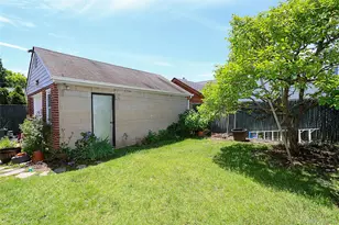 251 Mckinley Pkwy, Mineola, NY 11501 - Photo 27