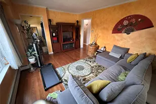 568 Irving St, Westbury, NY 11590 - Photo 7