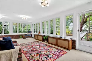 10 Crescent Rd, Port Washington, NY 11050 - Photo 5