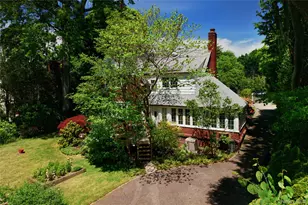 10 Crescent Rd, Port Washington, NY 11050 - Photo 31