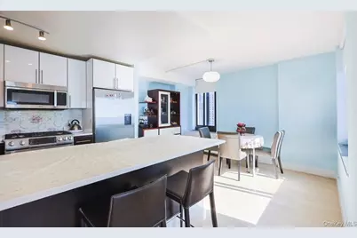 200 Rector Place #43D, New York, NY 10280 - Photo 9