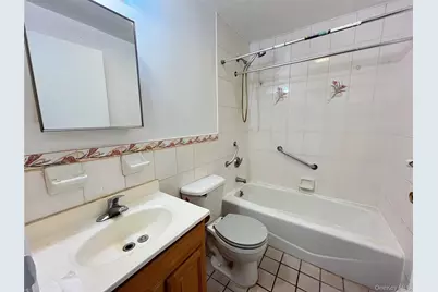 13338 Avery Avenue #3F-B, Flushing, NY 11355 - Photo 5