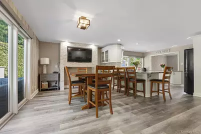 12 Pelham Avenue, Nanuet, NY 10954 - Photo 9