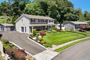 12 Pelham Ave, Nanuet, NY 10954 - Photo 3