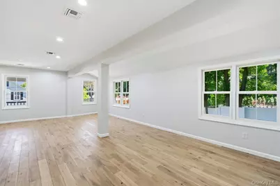 17 Tatterson Street, Roslyn, NY 11576 - Photo 15