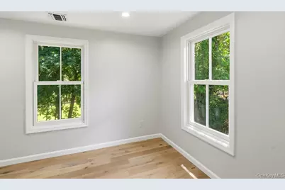 17 Tatterson Street, Roslyn, NY 11576 - Photo 21