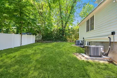 17 Tatterson Street, Roslyn, NY 11576 - Photo 31
