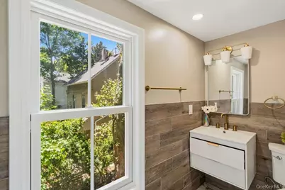 17 Tatterson Street, Roslyn, NY 11576 - Photo 25