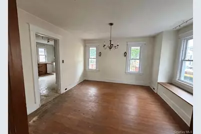 21 Parkwood Boulevard, Poughkeepsie, NY 12603 - Photo 5