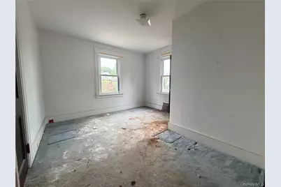 21 Parkwood Boulevard, Poughkeepsie, NY 12603 - Photo 13